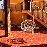 Casa Amarilla Junto Al Mar *