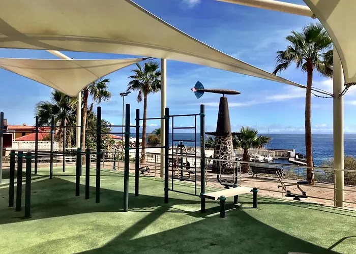 Casa Amarilla Junto Al Mar * كانديلاريا