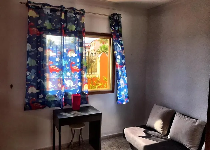 Casa Amarilla Junto Al Mar Holiday home Candelaria