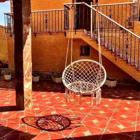 Casa Amarilla Junto Al Mar *